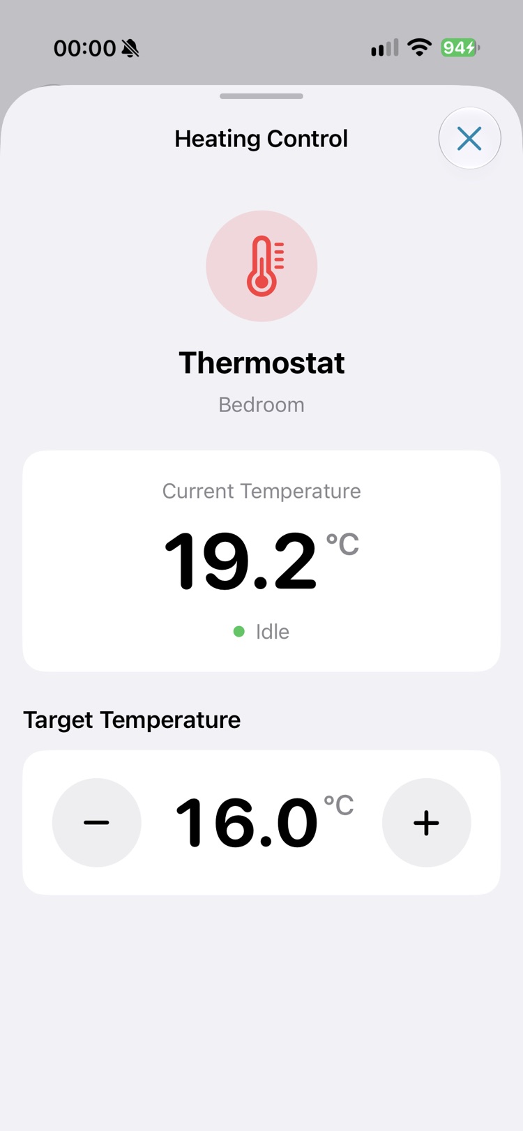 The heating control screen. The current temperature is 19.2 degrees Celsius and the thermostat is idle. The target temperature is 16.0 degrees with minus and plus buttons.